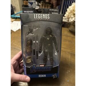 Hasbro Marvel Legends Avengers Endgame Ronin Action Figure with Thanos BAF